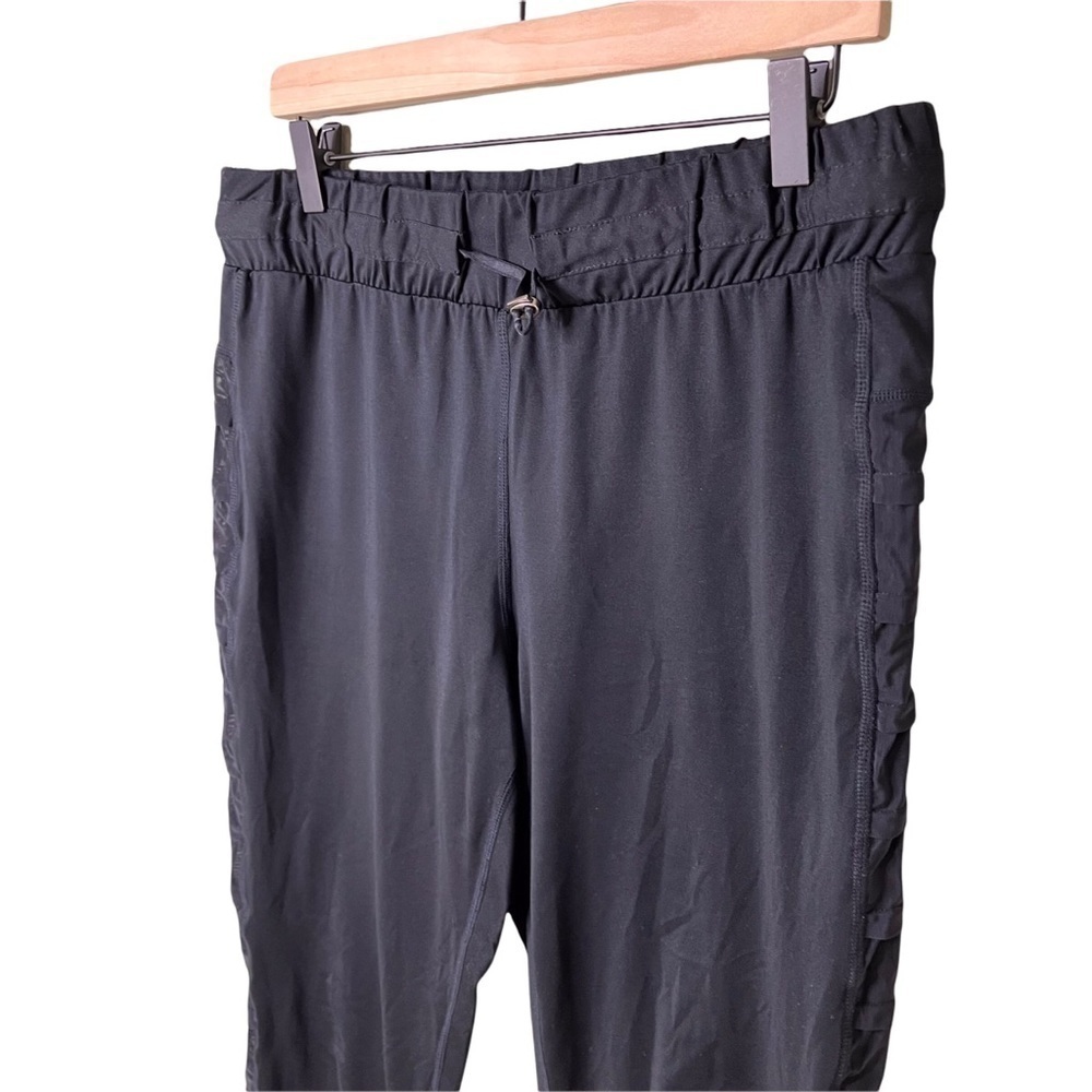 Fabletics Victoria Pants Cropped Black Size Medium Performance Jersey Activewear - Picture 4 of 11
